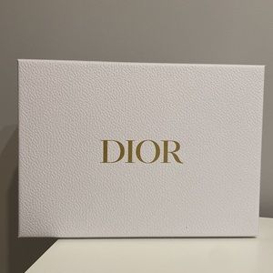 Dior box